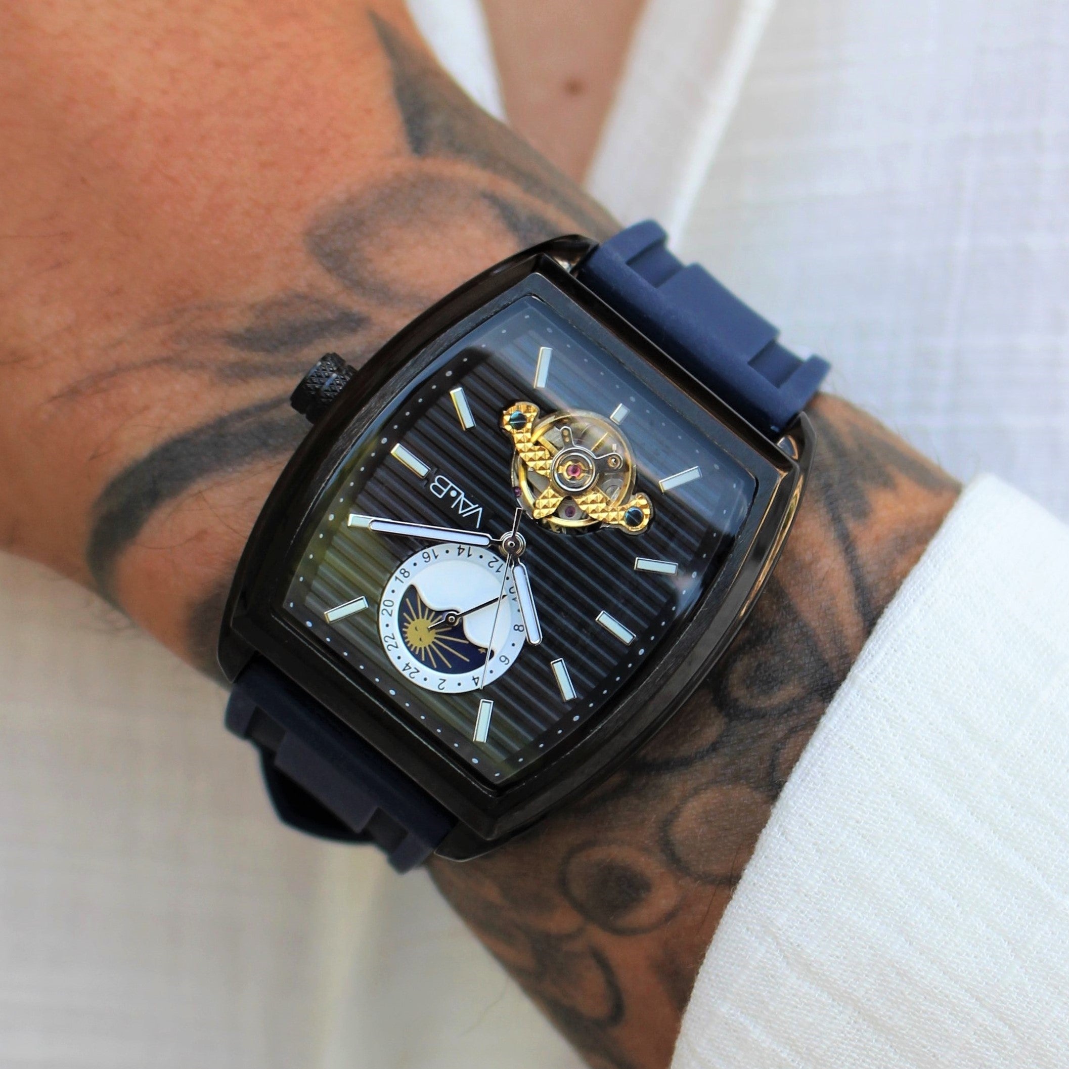 Lunar Black Navy Blue