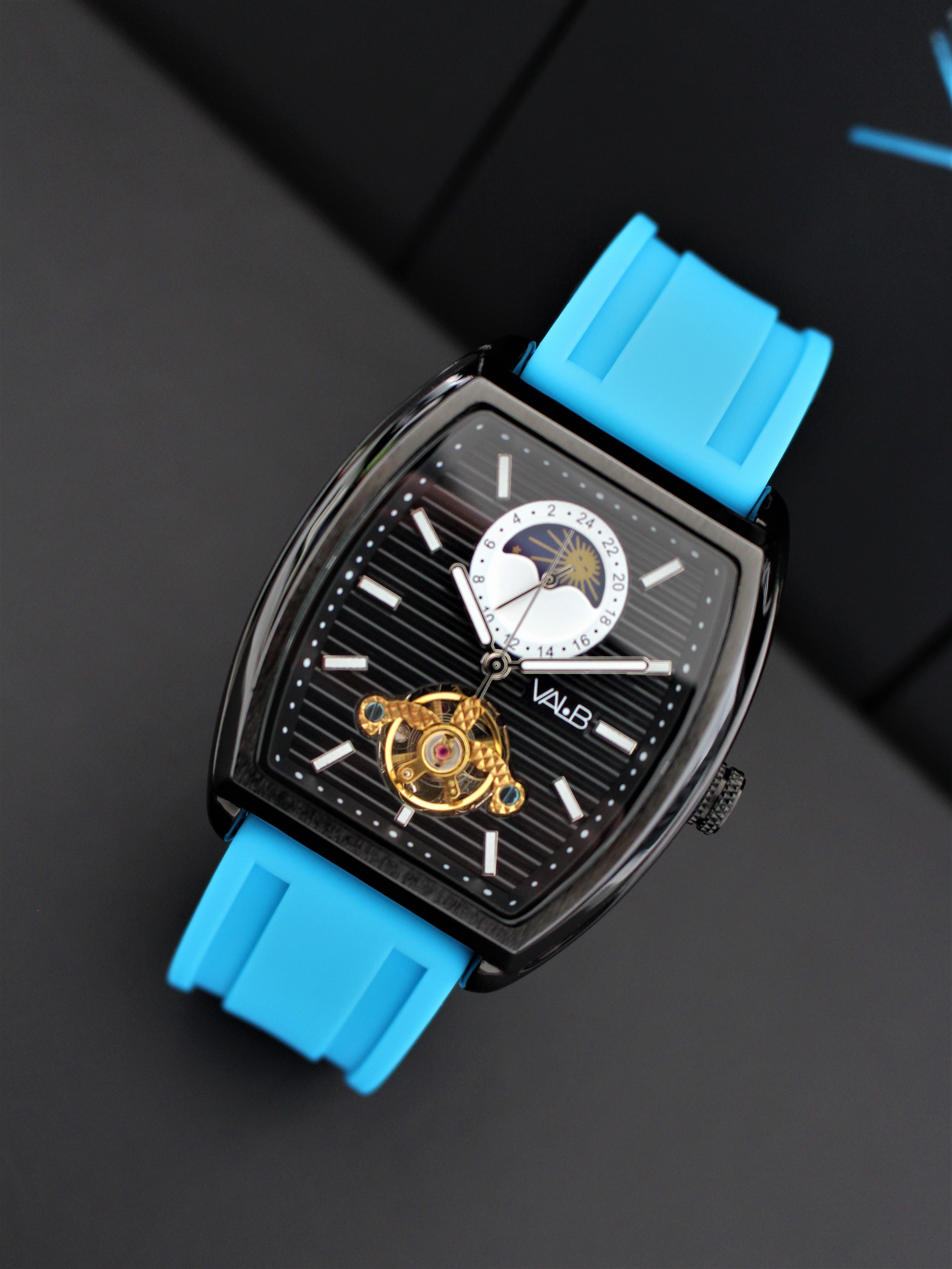 Lunar Black Baby Blue